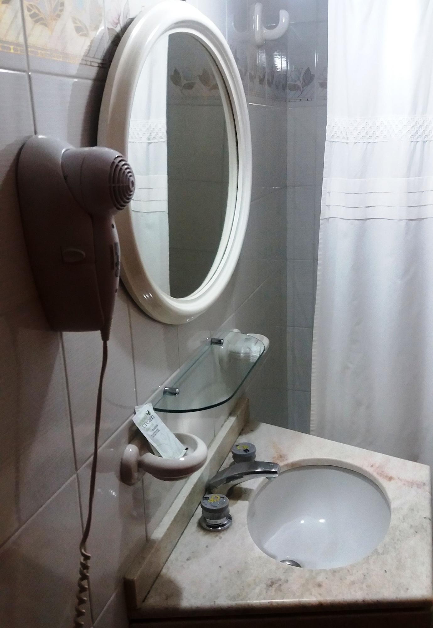 Le Chatelet Hotel 3*